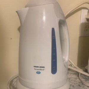 Black & Decker White Kettle with Blue Gauge